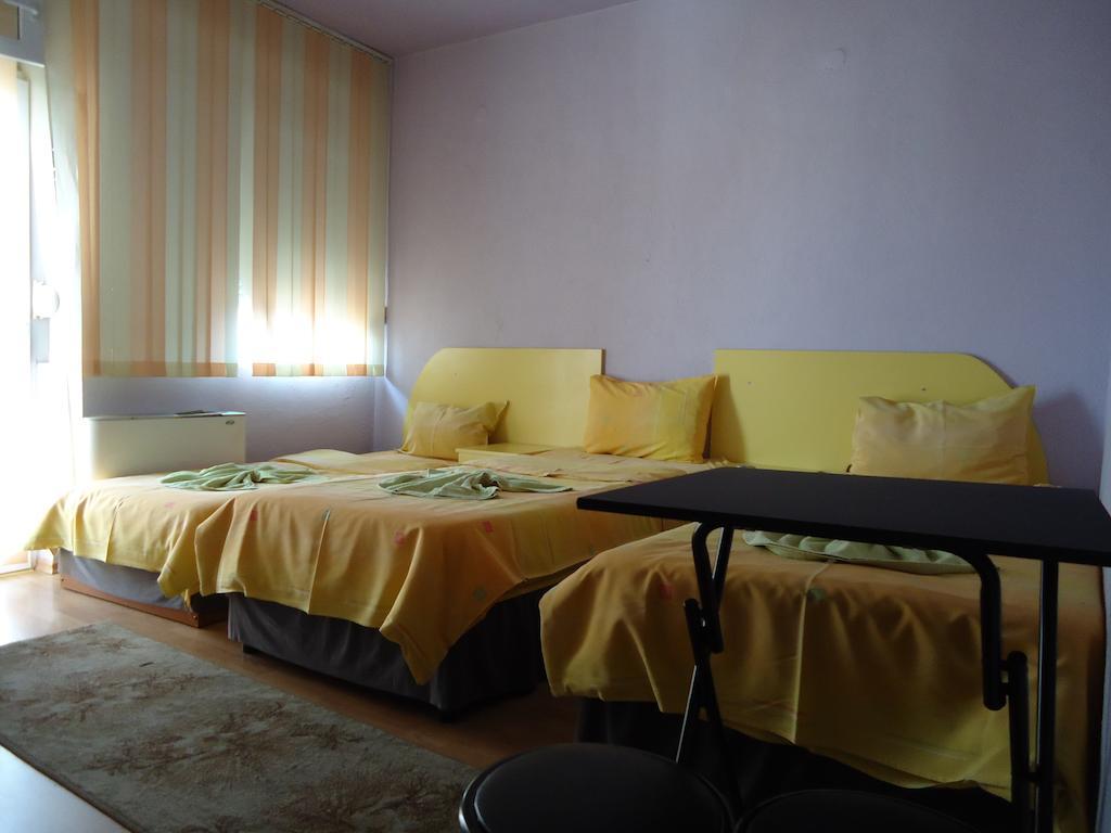 Dionis Hotel Petrich  Chambre photo